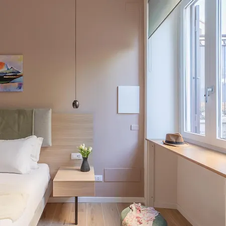 Iflat Saint Peter Chic Brand New *