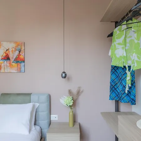 Iflat Saint Peter Chic Brand New * Róma